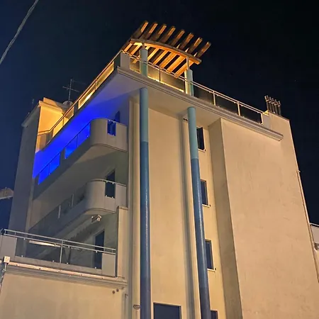 Attico Onda Blu Vista Mare - Acqua - A 150mt Dalla * Lido di Jesolo