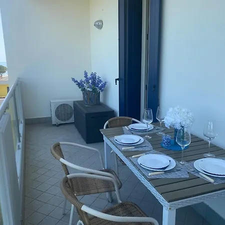 Apartment Attico Onda Blu Vista Mare - Acqua - A 150mt Dalla Lido di Jesolo